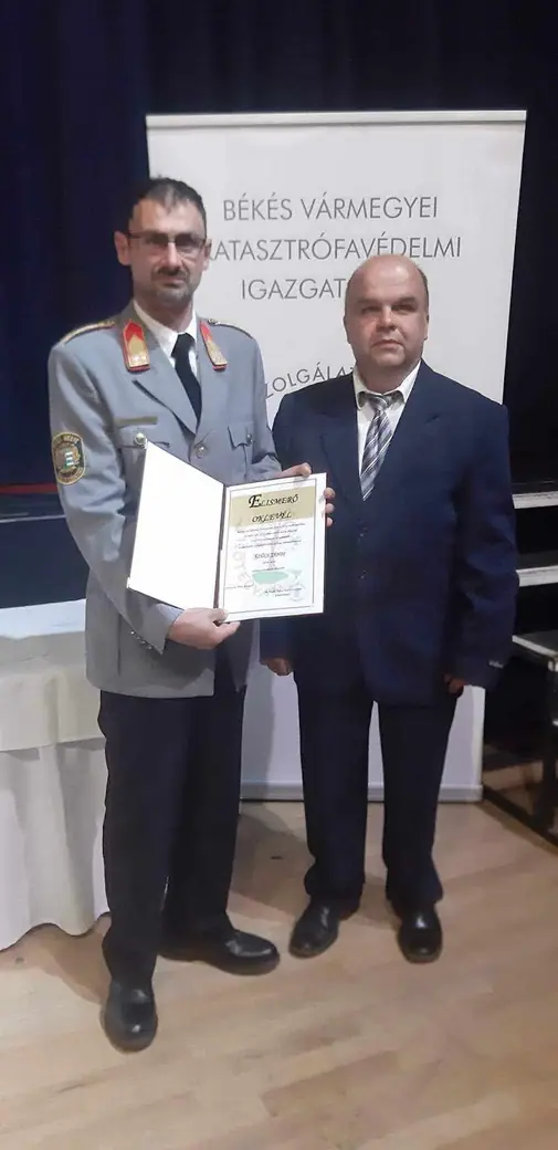 Gróf Széchenyi Ödön Emlékplakett elnökünknek, 1. kép