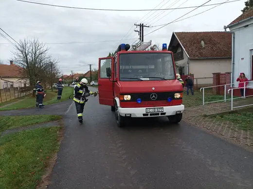 Közös gyakorlat a csíkajnádi testvéregyesülettel, 4. kép