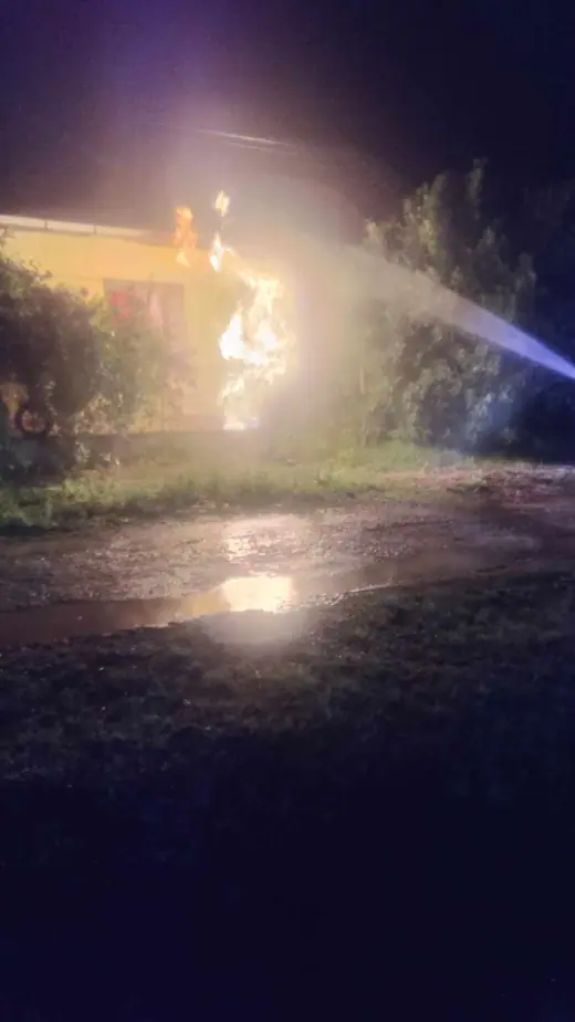 Gázóraszekrény égett a Kis utcában, 2. kép