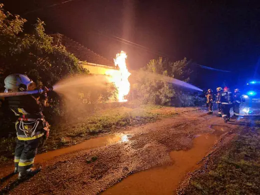 Gázóraszekrény égett a Kis utcában, 8. kép